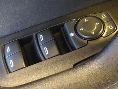 Used 2019 Chevrolet Blazer LT FWD image 27