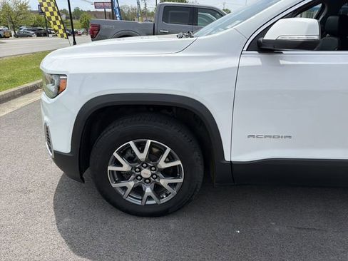 Used 2023 GMC Acadia SLT AWD/4WD image 11