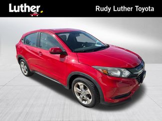 Used 2018 Honda HR-V LX video 1