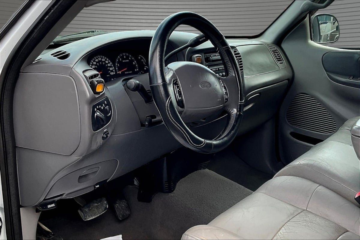 Used 2001 Ford F150 XL AWD/4WD image 15