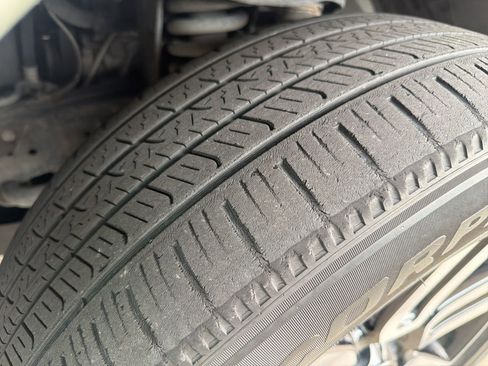 Used 2019 Toyota 4Runner Limited AWD/4WD image 3