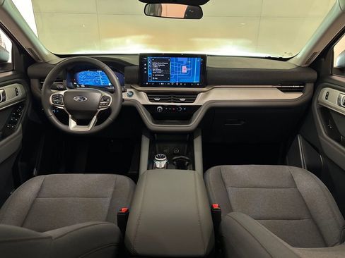 New 2026 Ford Explorer Active RWD image 41