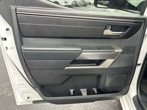 Used 2022 Toyota Tundra SR5 w/ SR5 Convenience Package AWD/4WD image 19