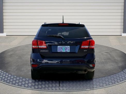 Used 2017 Dodge Journey SXT w/ Premium Group FWD image 6