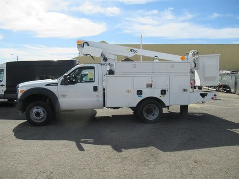 Used 2013 Ford F450 XL w/ Snow Plow Prep Pkg image 4