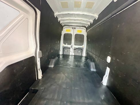 Used 2024 Ford Transit 250 148 High Roof Extended w/ Load Area Protection Package RWD image 29
