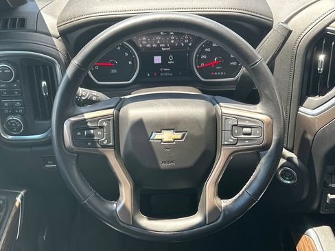 Used 2022 Chevrolet Silverado 1500 High Country w/ Technology Package AWD/4WD image 24