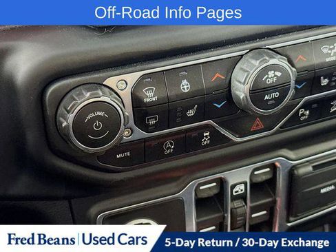 Certified 2021 Jeep Wrangler Unlimited Rubicon w/ Dual Top Group AWD/4WD image 22