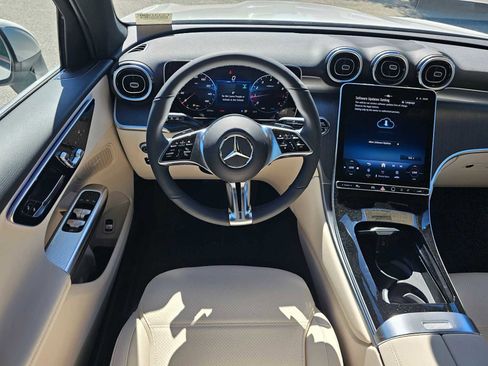 New 2026 Mercedes-Benz GLC 300 4MATIC image 18