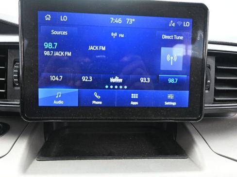 Used 2024 Ford Explorer XLT image 17