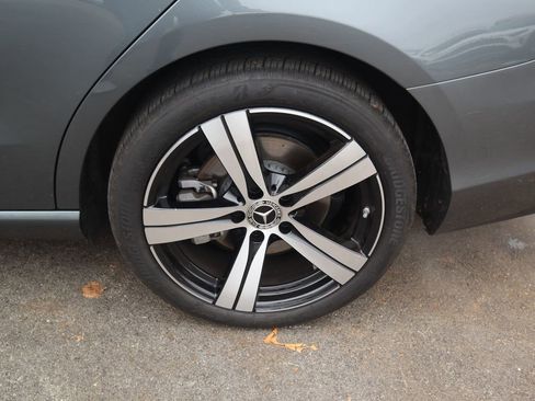 Certified 2024 Mercedes-Benz C 300 4MATIC Sedan image 9