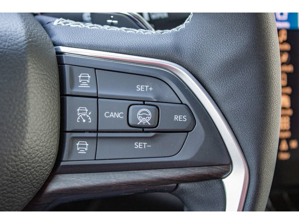 New 2026 Jeep Grand Cherokee Limited AWD/4WD image 40