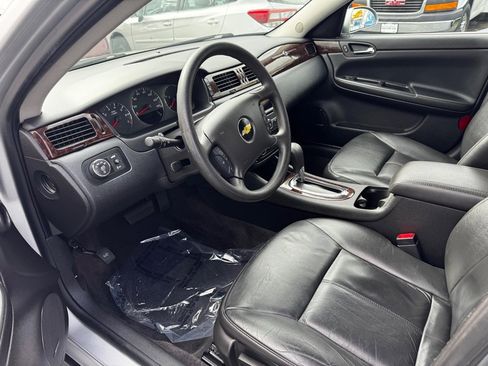 Used 2015 Chevrolet Impala LTZ image 12