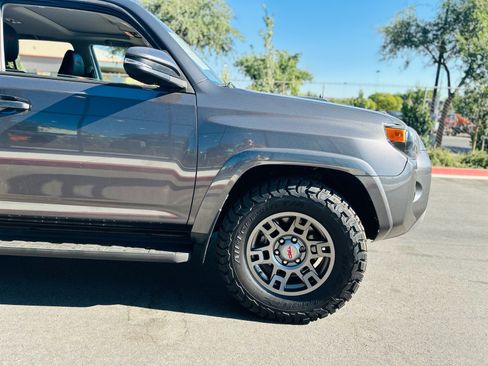 Used 2019 Toyota 4Runner TRD Off-Road Premium w/ Wilderness Package AWD/4WD image 16