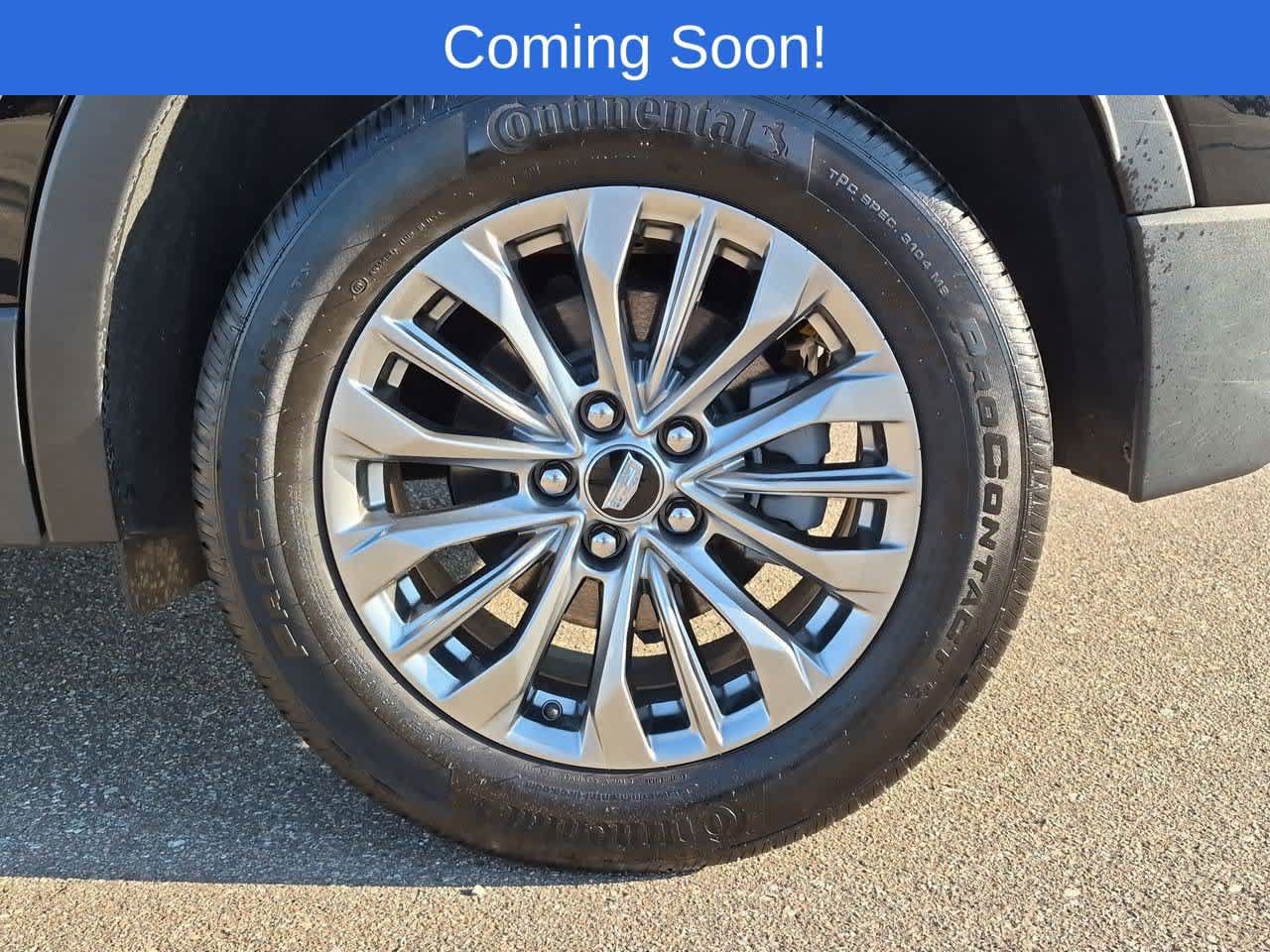Used 2025 Cadillac XT4 Premium Luxury FWD image 13