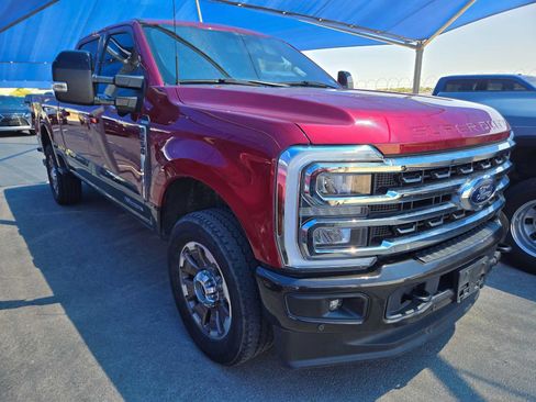 Used 2024 Ford F250 King Ranch w/ FX4 Off-Road Package AWD/4WD image 2