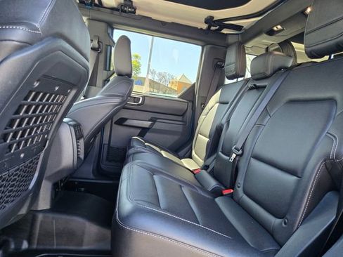 Certified 2025 Ford Bronco Badlands image 15