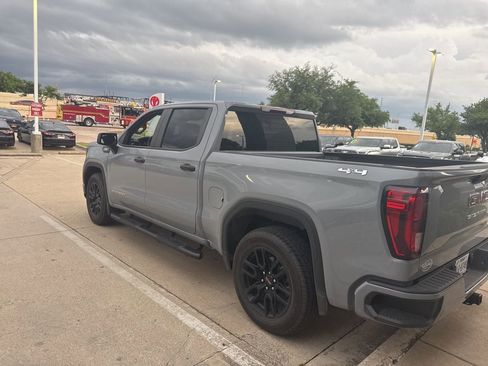 Used 2025 GMC Sierra 1500 Pro w/ Graphite Edition image 5