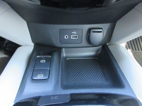 Used 2020 Nissan Rogue Sport SL image 31