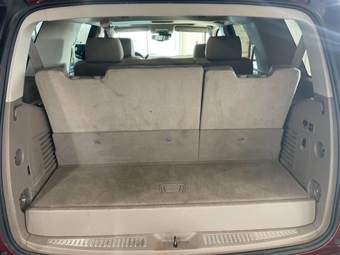 Used 2016 GMC Yukon SLT w/ HD Trailering Package image 8