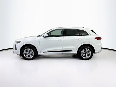Certified 2025 Audi Q5 Premium w/ Convenience Package AWD/4WD image 8