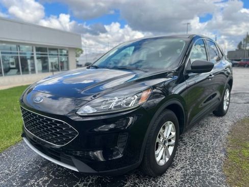 Used 2022 Ford Escape SE w/ Convenience Package FWD image 4