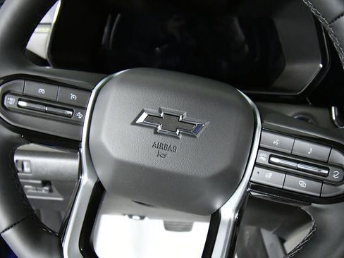 New 2026 Chevrolet Colorado ZR2 w/ Technology Package AWD/4WD image 2