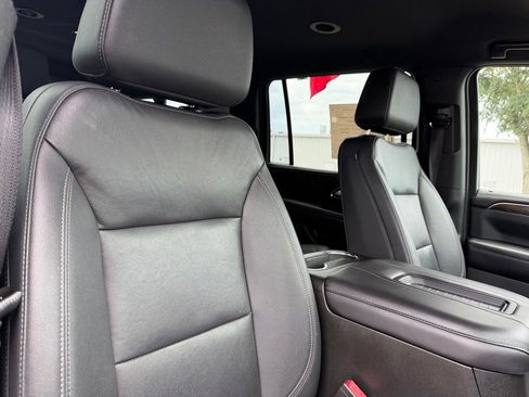 Used 2022 Chevrolet Suburban Z71 AWD/4WD image 32