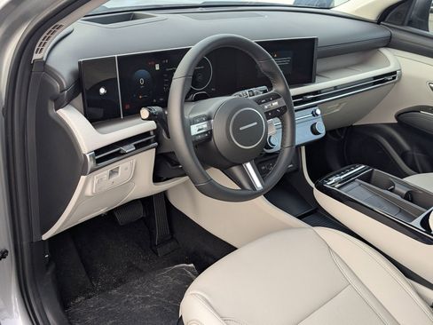 New 2025 Hyundai Tucson Limited image 8