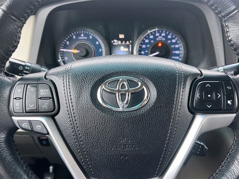 Certified 2017 Toyota Sienna XLE w/ XLE Navigation Package image 25