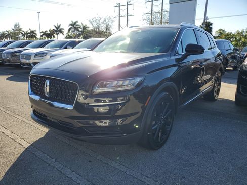 Certified 2023 Lincoln Nautilus Reserve w/ Monochromatic Package image 3