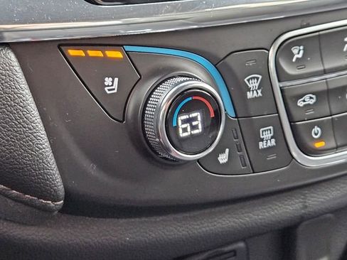 Used 2023 Chevrolet Traverse High Country AWD/4WD image 19