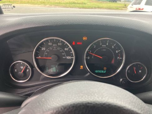 Used 2013 Jeep Wrangler Sport w/ Connectivity Group AWD/4WD image 22