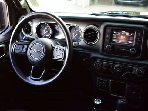 Certified 2021 Jeep Wrangler Unlimited Sport image 34