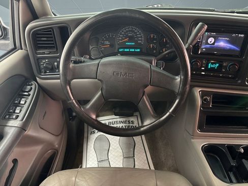 Used 2003 GMC Yukon XL SLT w/ 1SC Preferred Equipment Group image 4