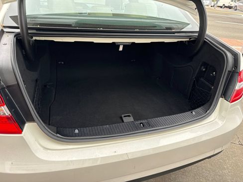 Used 2012 Mercedes-Benz E 350 Sedan image 7