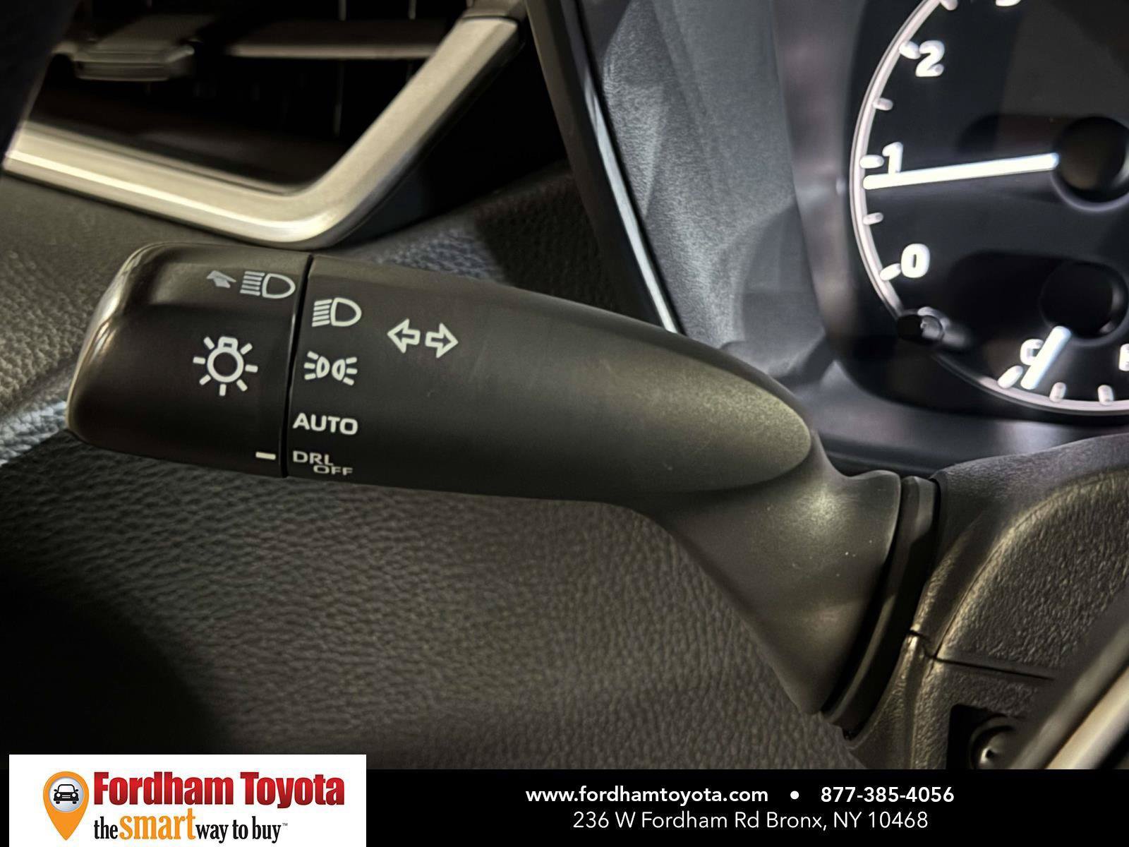 Used 2023 Toyota Corolla LE FWD image 22