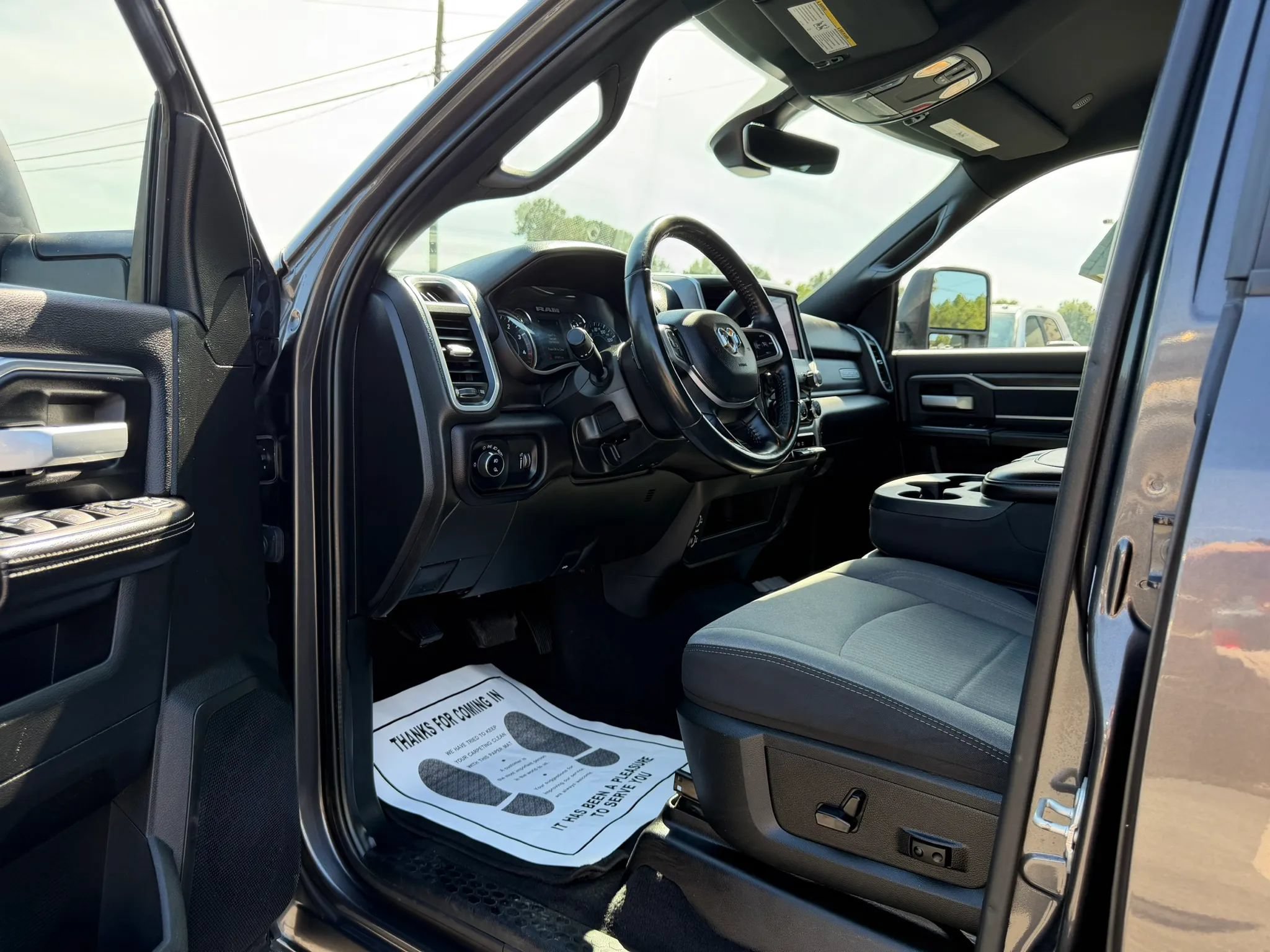 Used 2024 RAM 2500 Big Horn AWD/4WD image 14