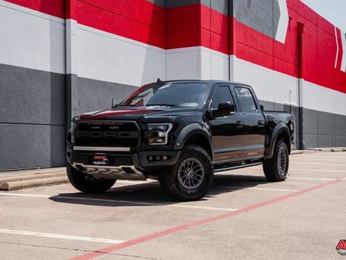 Used 2020 Ford F150 Raptor w/ Equipment Group 802A Luxury AWD/4WD image 19