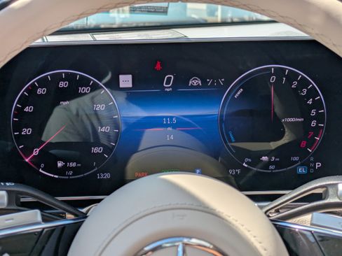 New 2026 Mercedes-Benz S 580e 4MATIC Sedan image 19