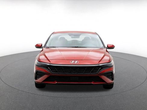 Used 2026 Hyundai Elantra Sport FWD image 2