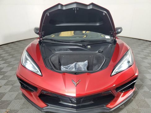 Used 2024 Chevrolet Corvette Stingray Premium Conv w/ Z51 Performance Package RWD image 31