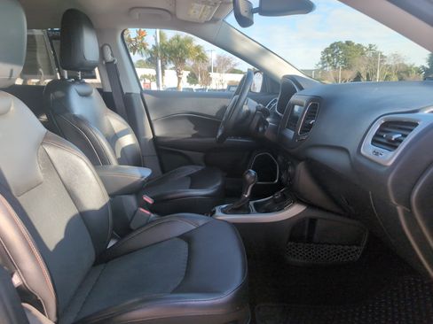 Used 2019 Jeep Compass Latitude w/ Popular Equipment Group image 31