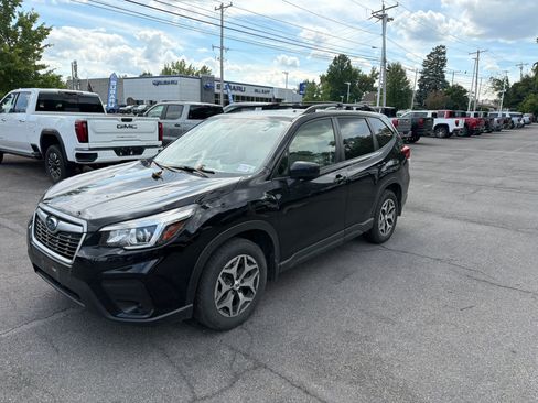 Used 2020 Subaru Forester Premium AWD/4WD image 4