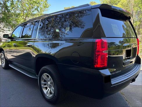 Used 2020 Chevrolet Suburban LT AWD/4WD image 5