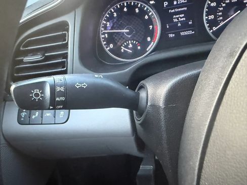 Used 2020 Hyundai Elantra SEL FWD image 16