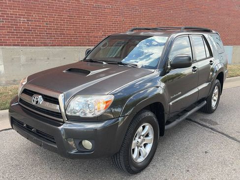 Used 2006 Toyota 4Runner 4WD image 1