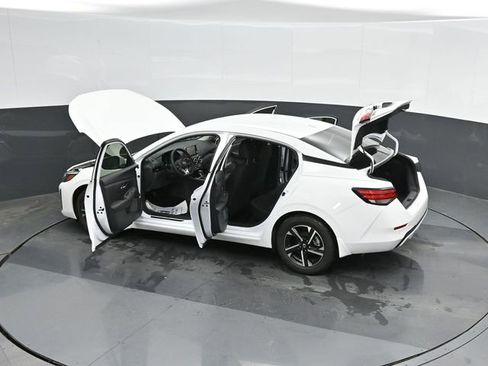 Used 2025 Nissan Sentra SV w/ All-Weather Package image 50