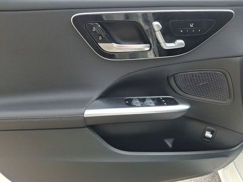Used 2025 Mercedes-Benz C 300 4MATIC Sedan image 14