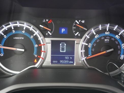 Used 2019 Toyota 4Runner Limited AWD/4WD image 15